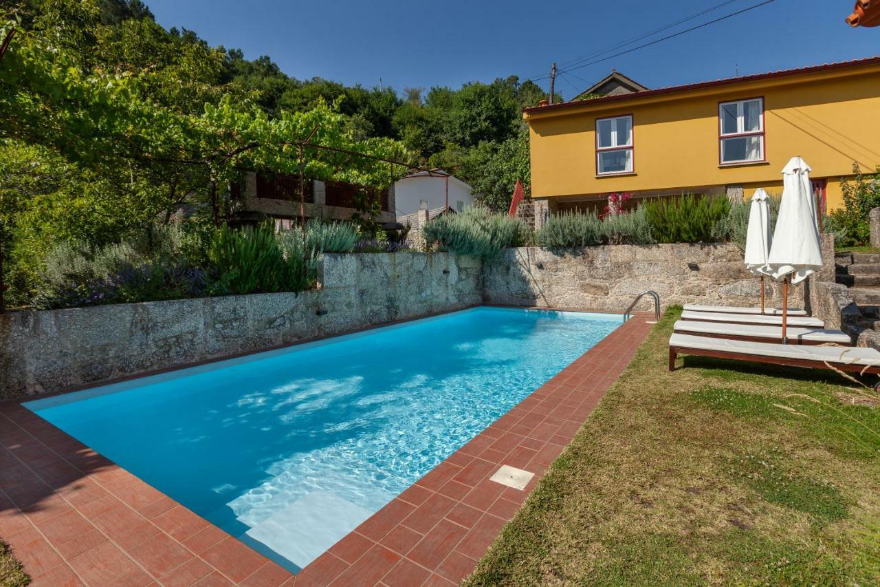 Casa Do Eido - Sustainable Living & Nature Experiences Geres Εξωτερικό φωτογραφία