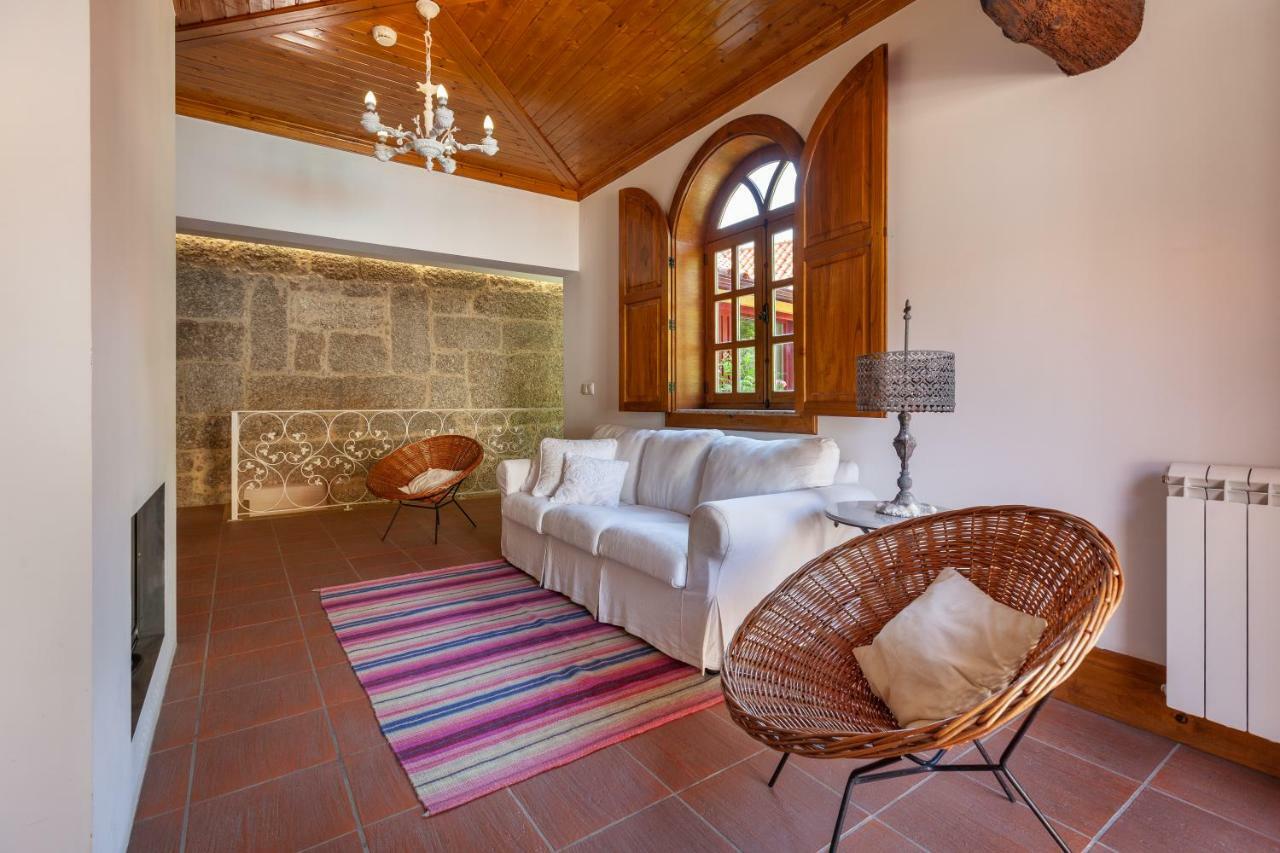Casa Do Eido - Sustainable Living & Nature Experiences Geres Εξωτερικό φωτογραφία